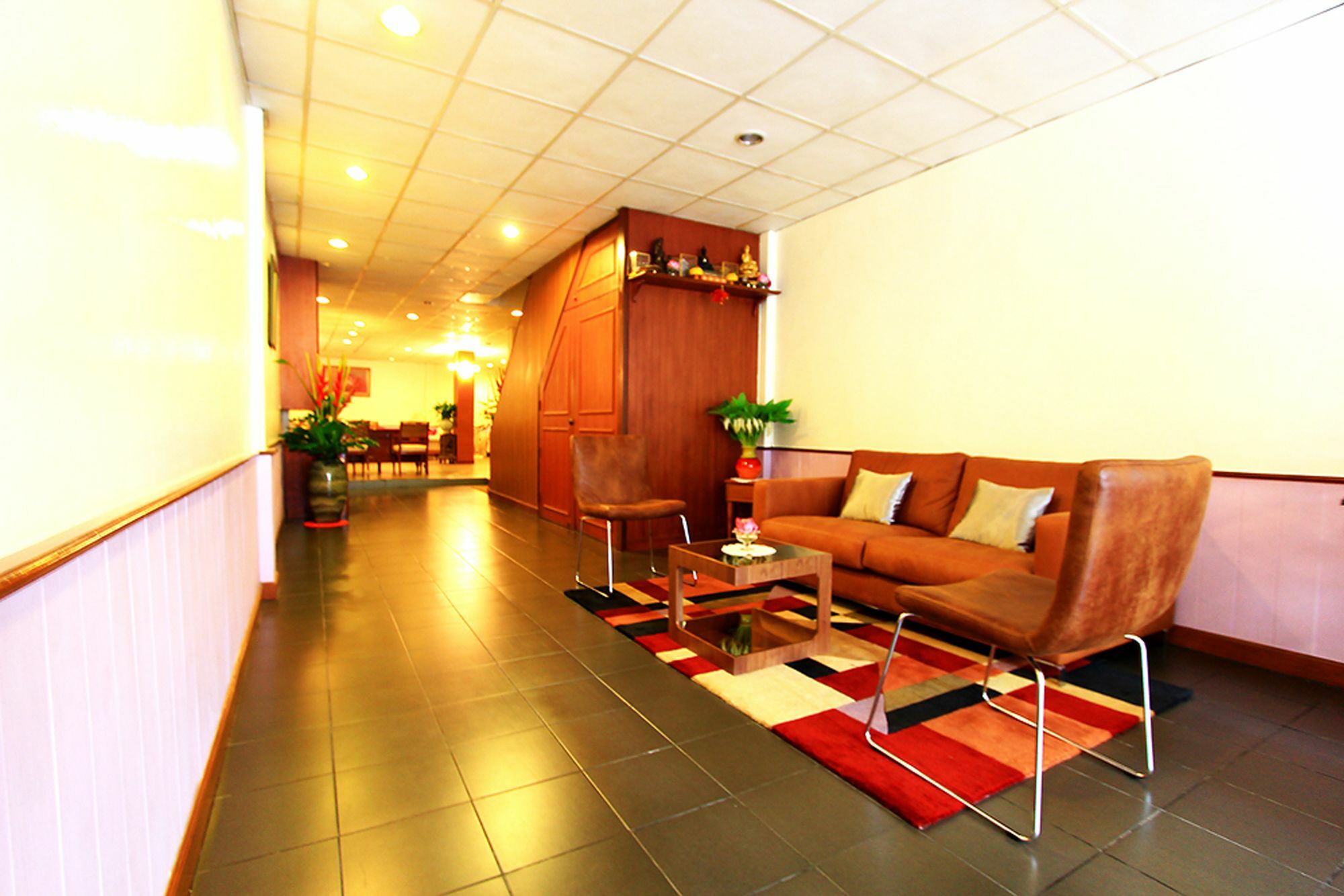 Travel Lodge Surawong (Adults Only) Bangkok Exteriör bild