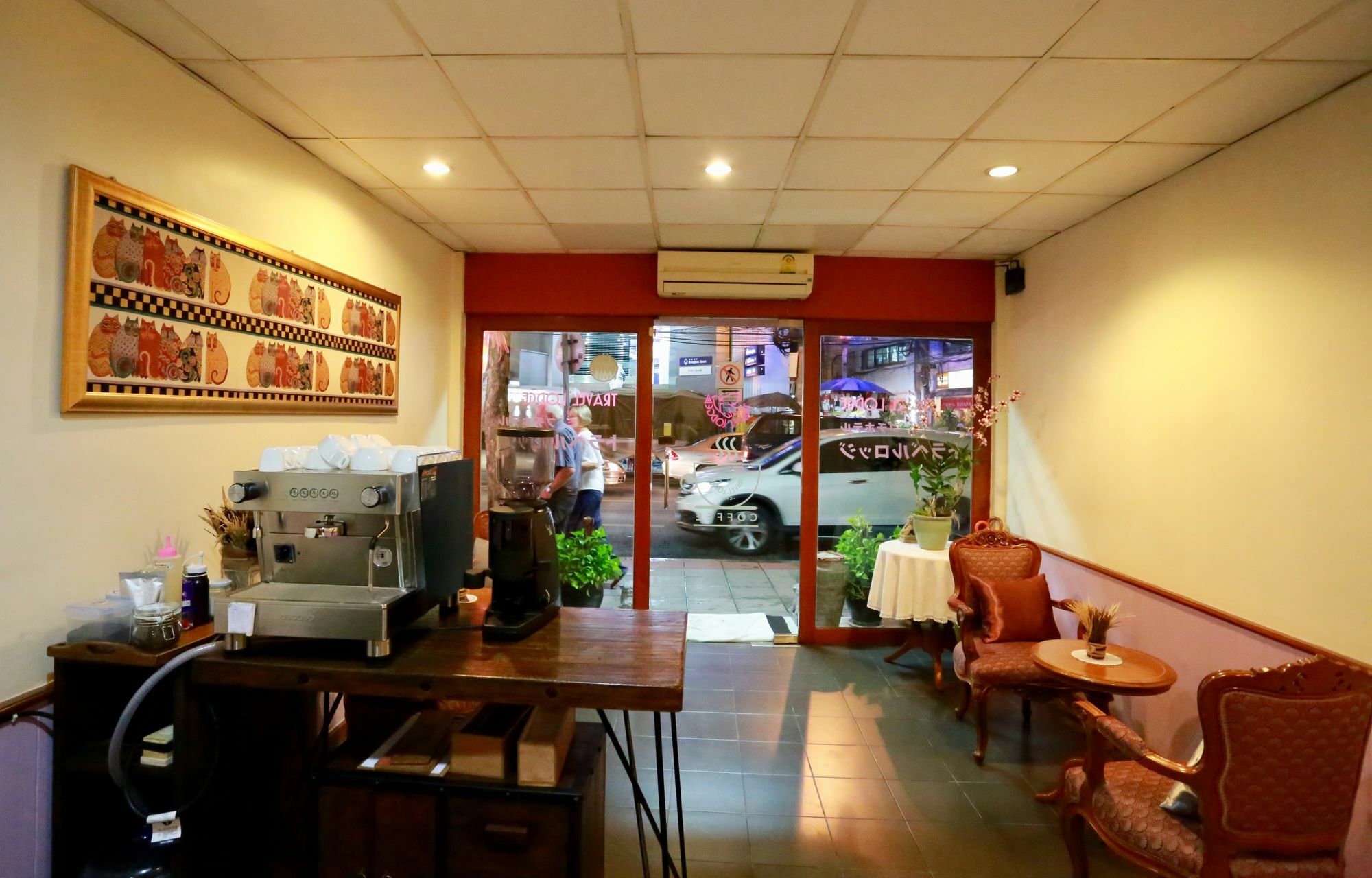 Travel Lodge Surawong (Adults Only) Bangkok Exteriör bild