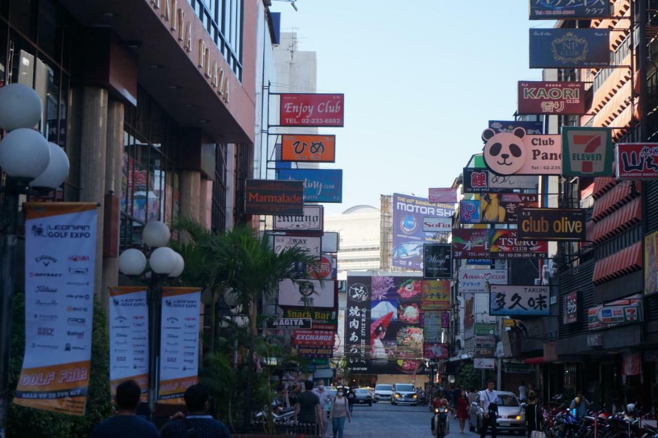 Travel Lodge Surawong (Adults Only) Bangkok Exteriör bild